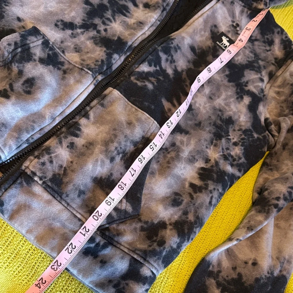 abercrombie kids black and gray tie-dye zip hoodie